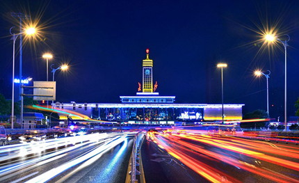 四桿變一桿，華體這些“共享桿”，長沙市長親臨視察