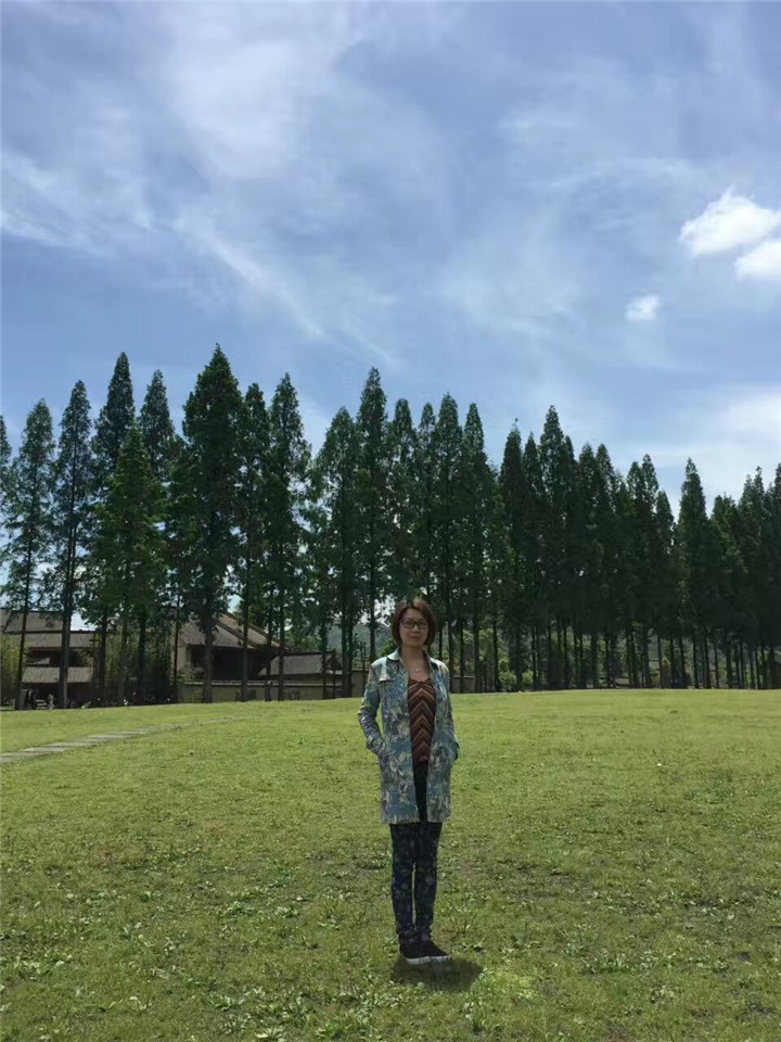 011 財(cái)務(wù)部胡文麗 011 財(cái)務(wù)部胡文麗