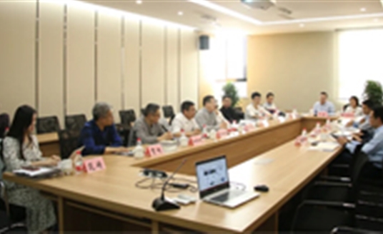 成都新能源汽車產(chǎn)業(yè)聯(lián)盟一行蒞臨華體考察交流